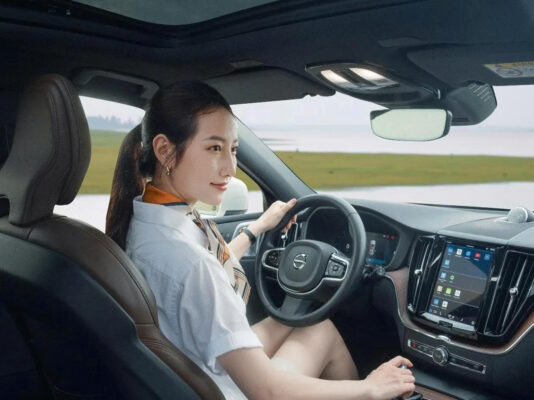 Volvo cũng biến cả không gian bên trong XC60 trở thành một buổi tiệc âm nhạc với hệ thống loa hi-fi Bowers & Wilkins. (Ảnh: Tư liệu)