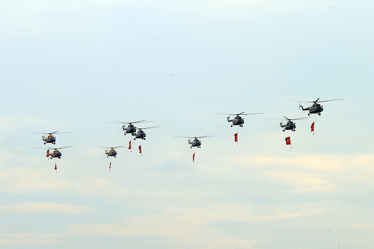 Nghi thức rước và thắp đuốc trên Quảng trường Ba Đình sáng 30/8 - Ảnh: VGP/Nhật Bắc