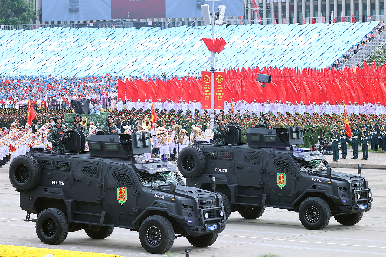 Khối xe đặc chủng bọc thép chống đạn - Ảnh: VGP/Nhật Bắc