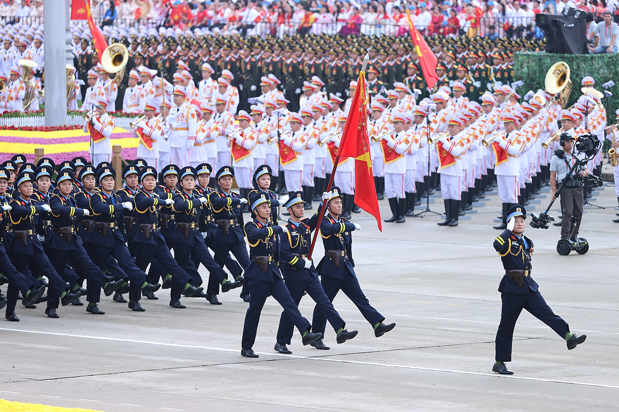 Khối nam sĩ quan Không quân Công an nhân dân - Ảnh: VGP/Nhật Bắc