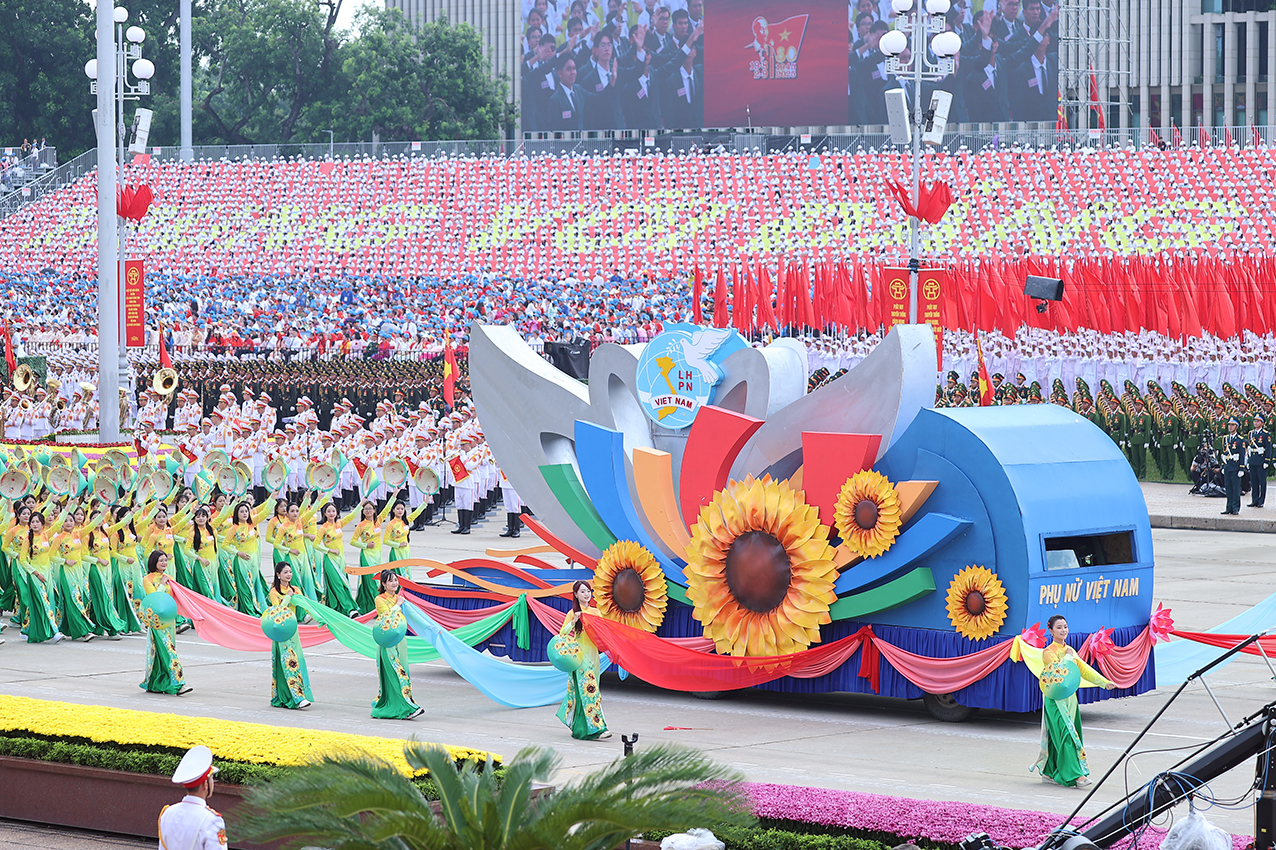 Khối Phụ nữ Việt Nam - Ảnh: VGP/Nhật Bắc