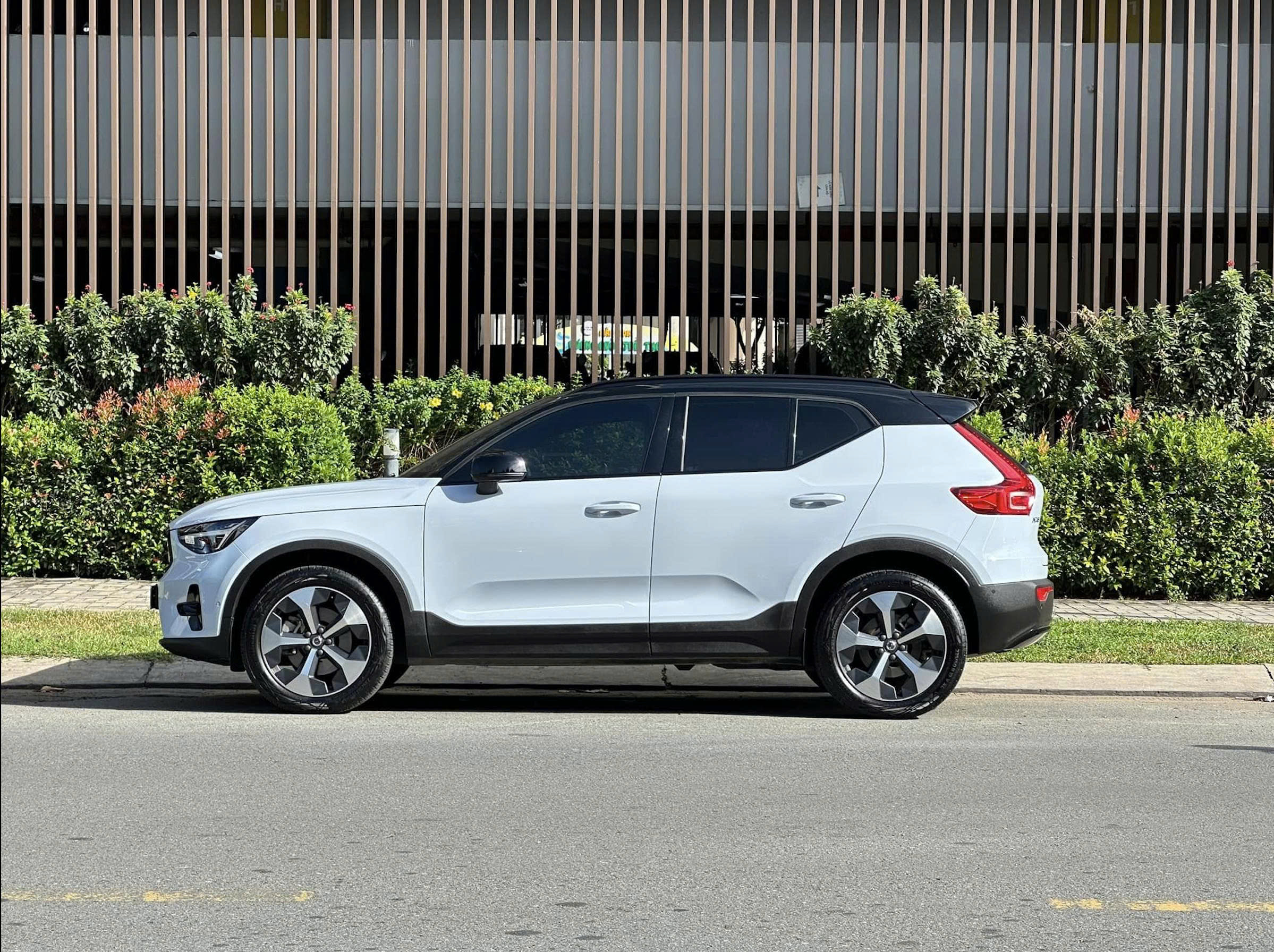 XE VOLVO CÓ SỬ DỤNG ĐƯỢC XĂNG E10 KHÔNG?