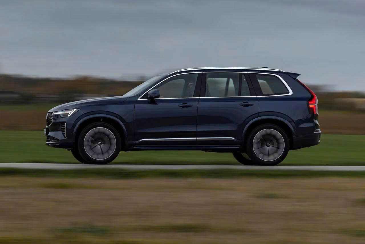 Volvo XC90 ULTRA B5 2026
