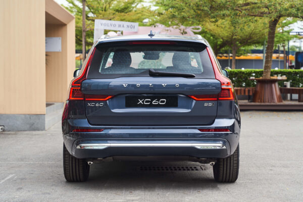 Volvo XC60 Xanh Denim ánh kim (Denim Blue Metallic)