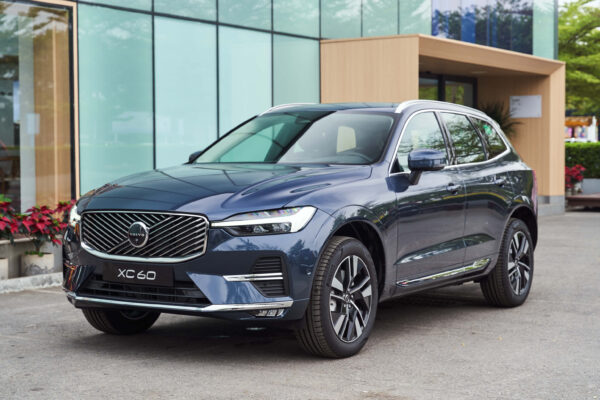 Volvo XC60 Xanh Denim ánh kim (Denim Blue Metallic)
