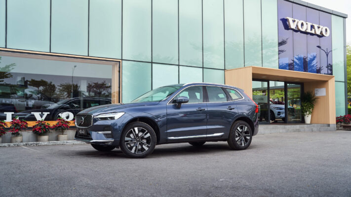 Volvo XC60 Xanh Denim ánh kim (Denim Blue Metallic)