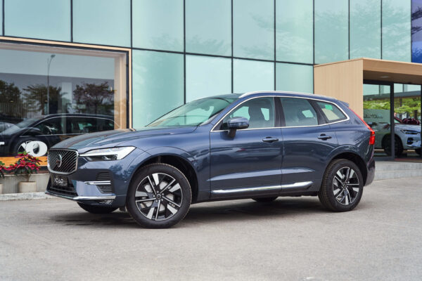Volvo XC60 Xanh Denim ánh kim (Denim Blue Metallic)