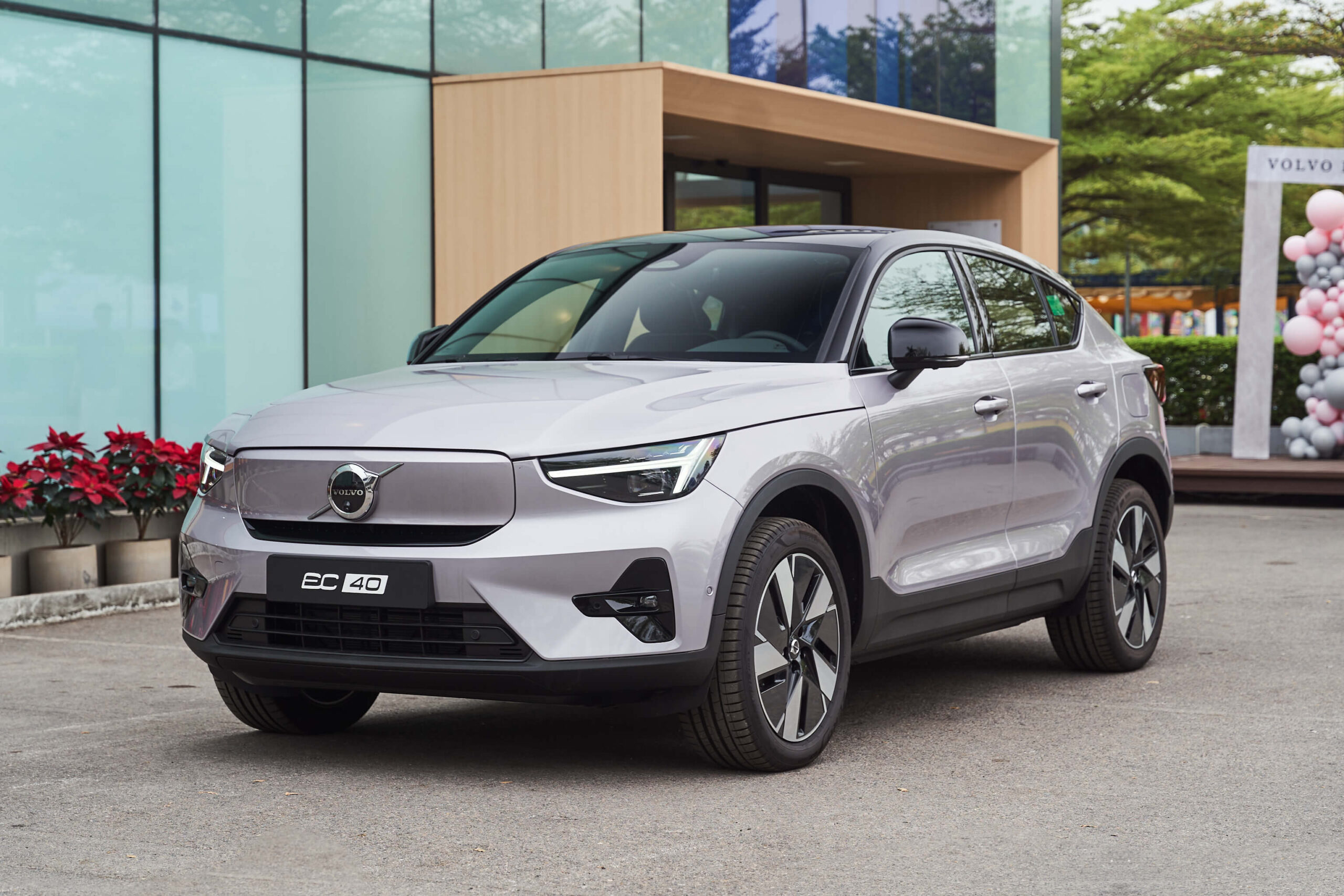 Giá xe Volvo EC40 2026 mới nhất