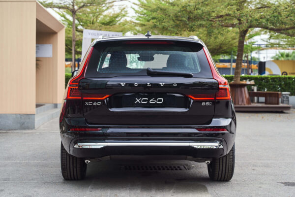 Volvo XC60 Đen Onyx ánh kim (Onyx Black Metallic)