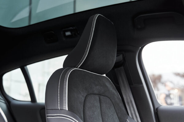 Nội thất Volvo EC40 cao cấp theo phong cách Scandinavian