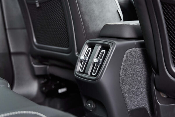 Nội thất Volvo EC40 cao cấp theo phong cách Scandinavian