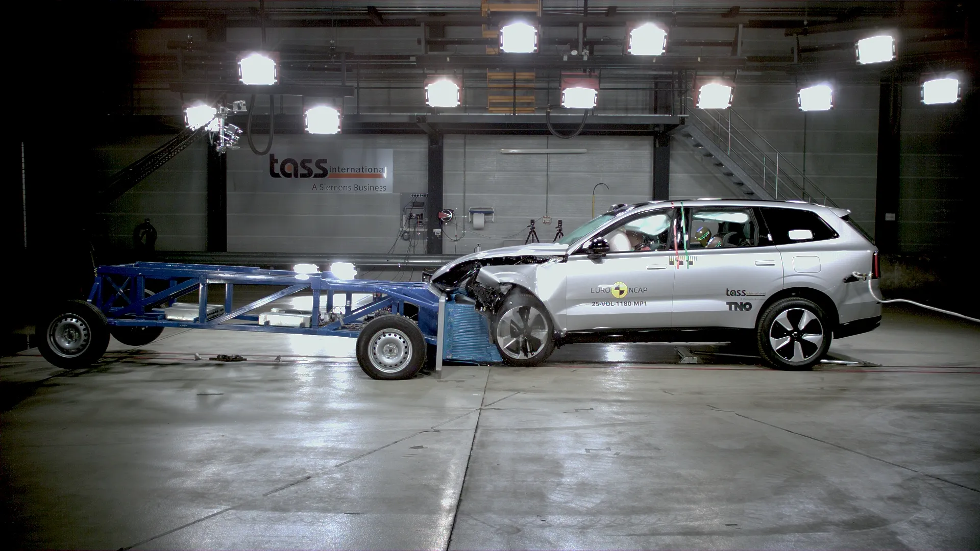 Volvo EX90 đạt 5 SAO về an toàn Euro Ncap